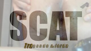 Scat Tragando mierdaScat Swallowing shit