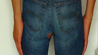 KV in knallengen Jeans