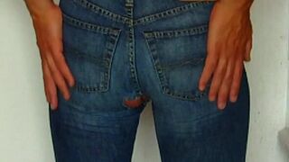KV in knallengen Jeans